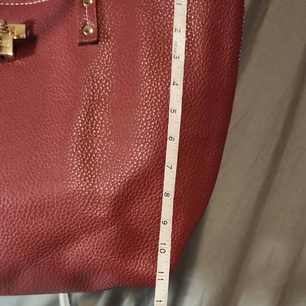 BCBG Dk Red NWOT Leather Tote with Gold Accents - Picture 5 of 11